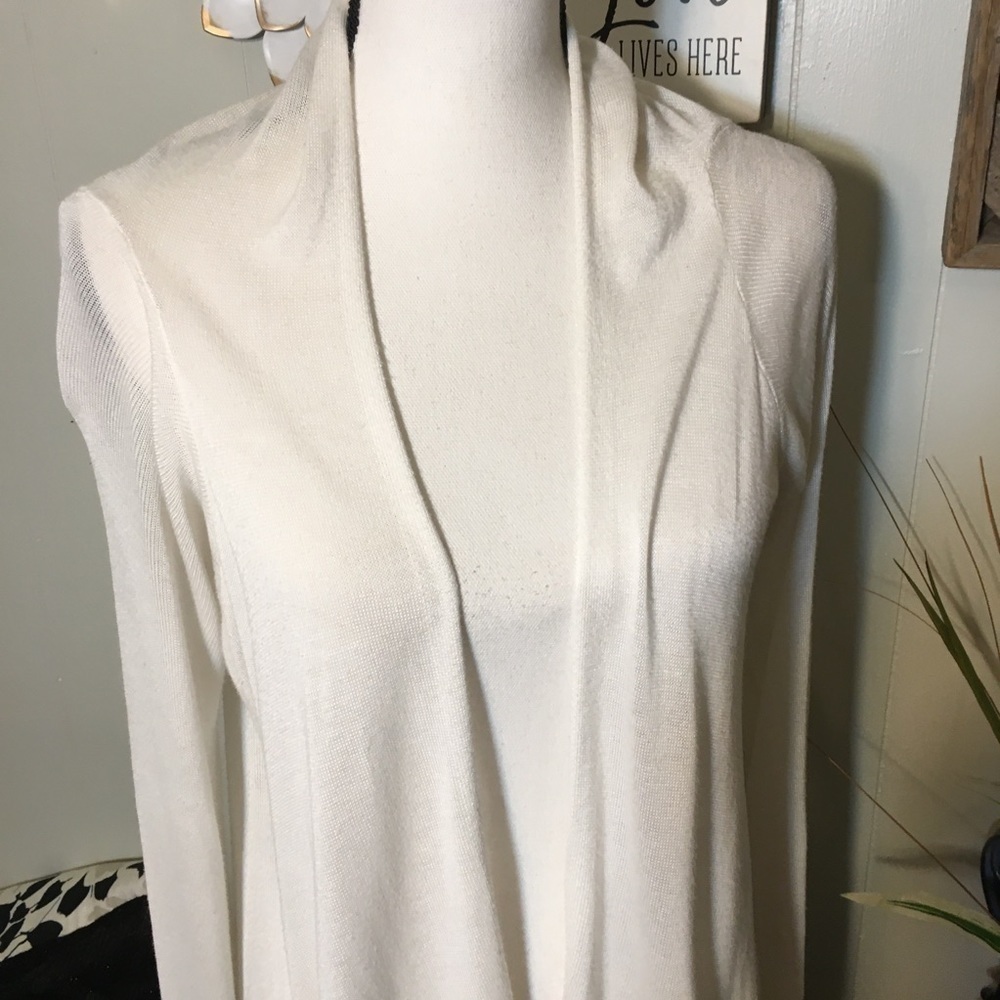 MNG Basics shirt